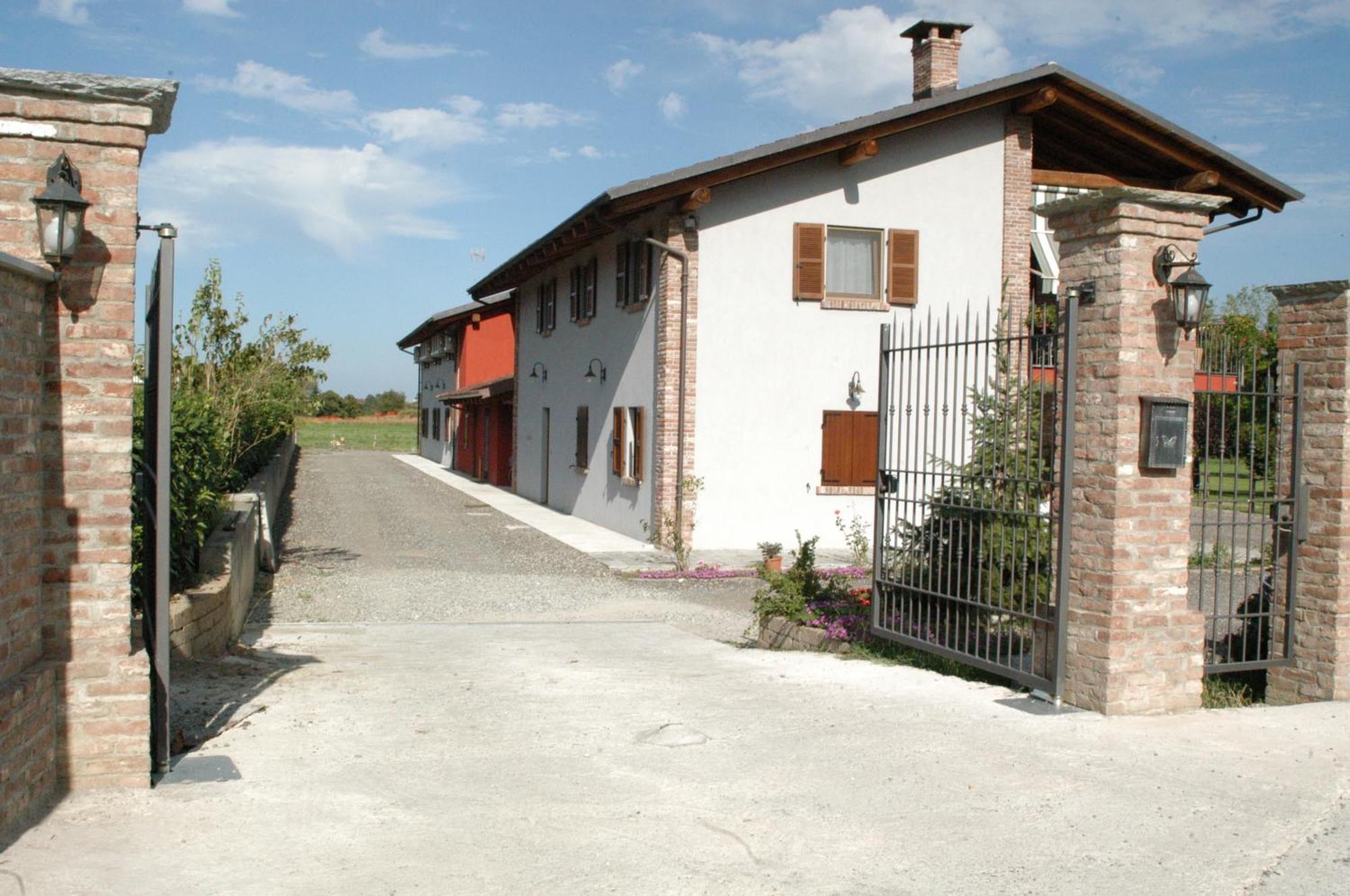 Agriturismo La Sforzata Коленьо Екстериор снимка